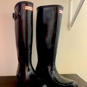 Black Hunter Boots